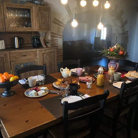La Fezendes Bed & Breakfast